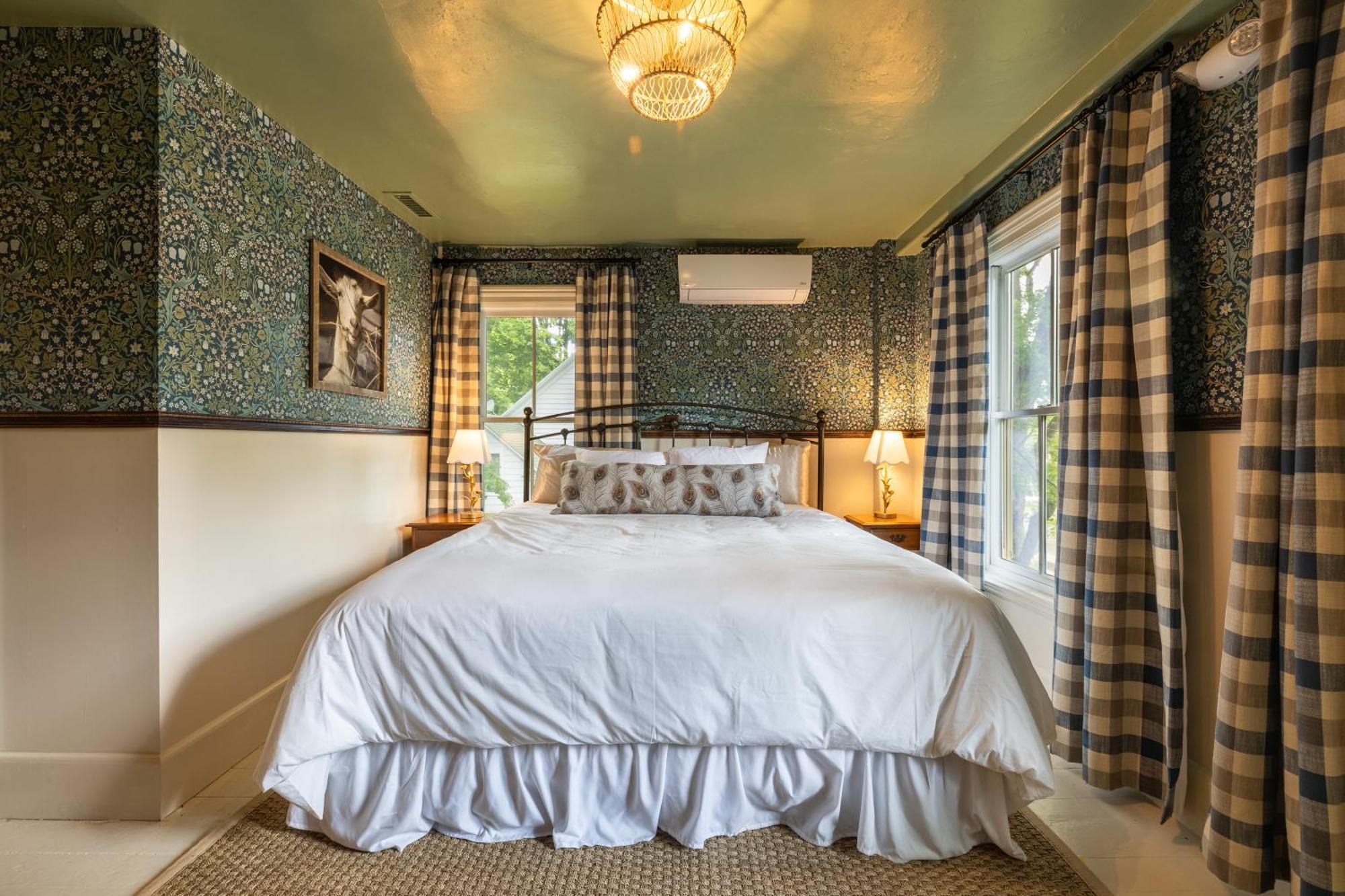 Bed and Breakfast Wilder House Berkshires Sheffield Екстер'єр фото