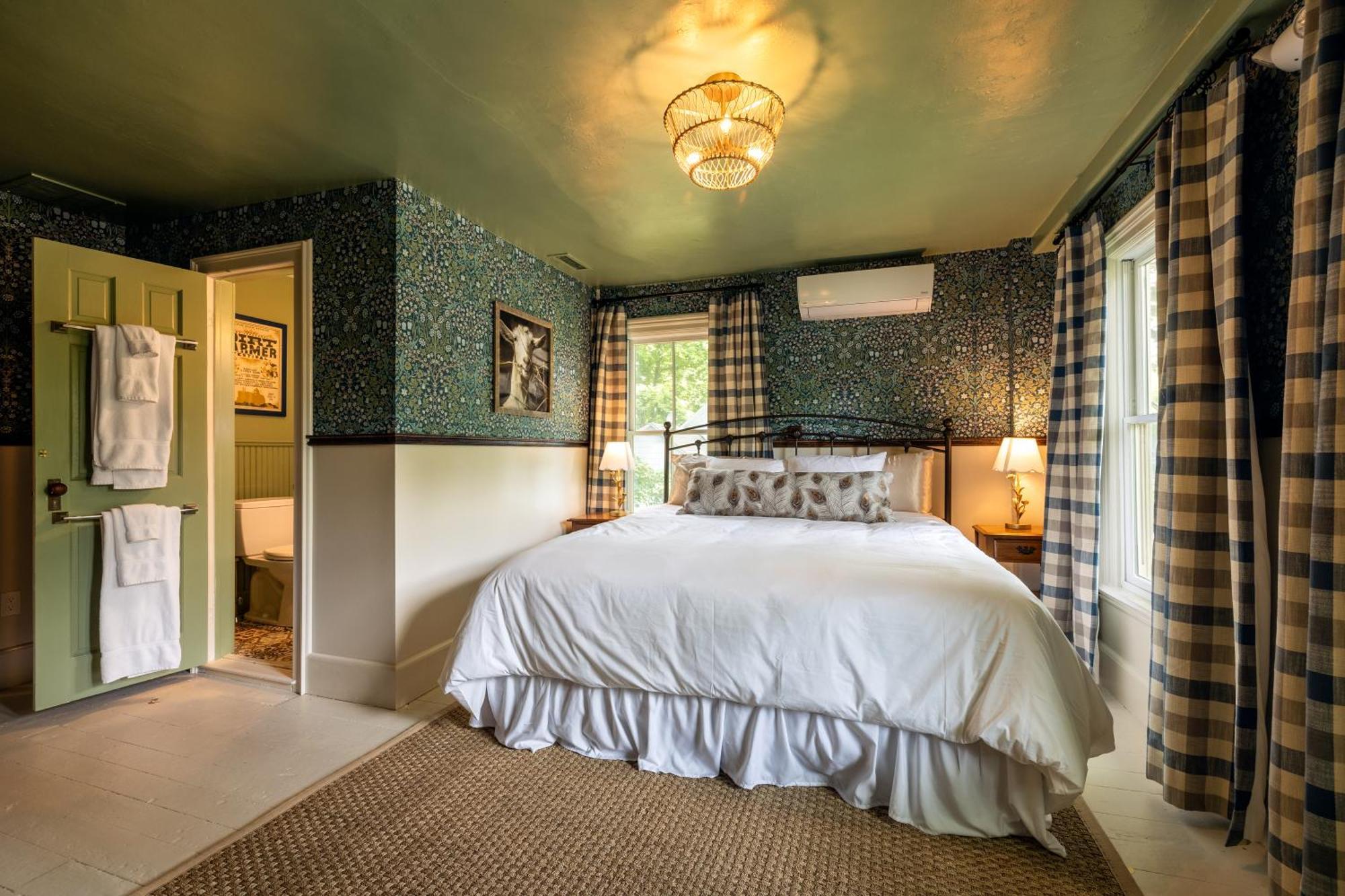 Bed and Breakfast Wilder House Berkshires Sheffield Екстер'єр фото